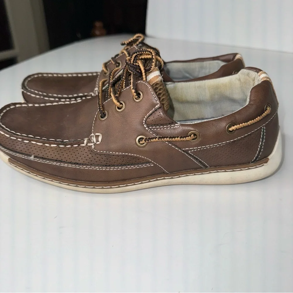 Ocean and Coast Men’s Raleigh Boat Casual Shoes 9